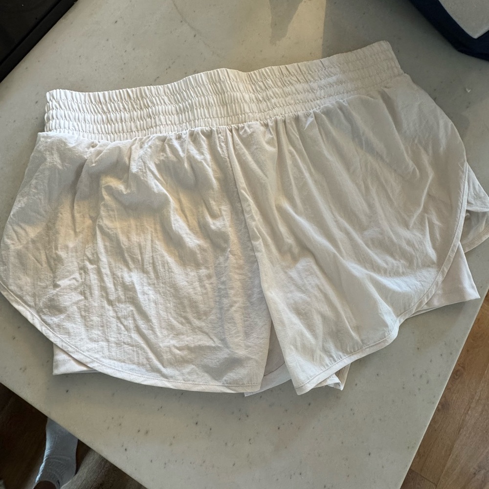 All in Motion White Elastic Waist Shorts